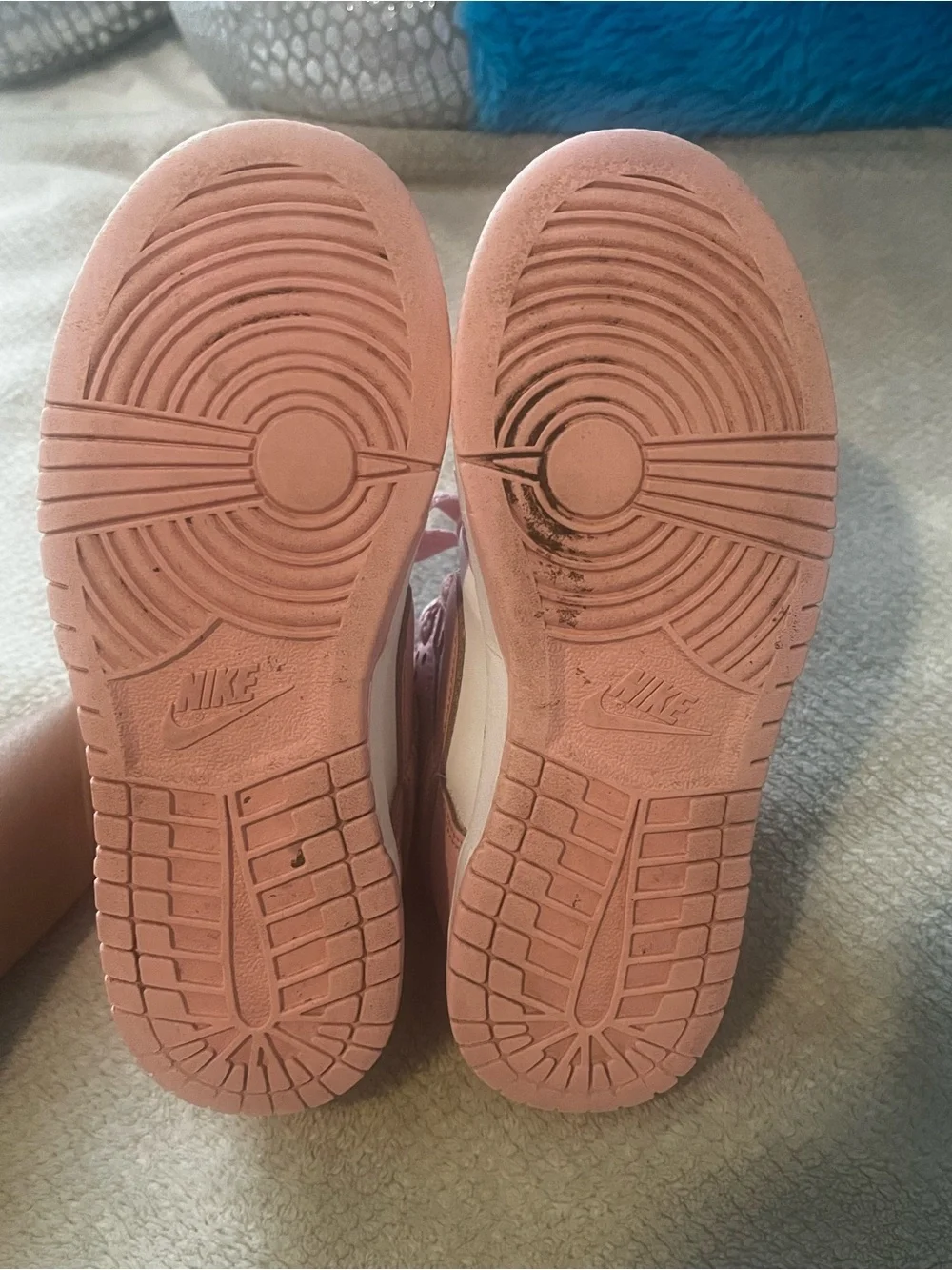 Nike low top